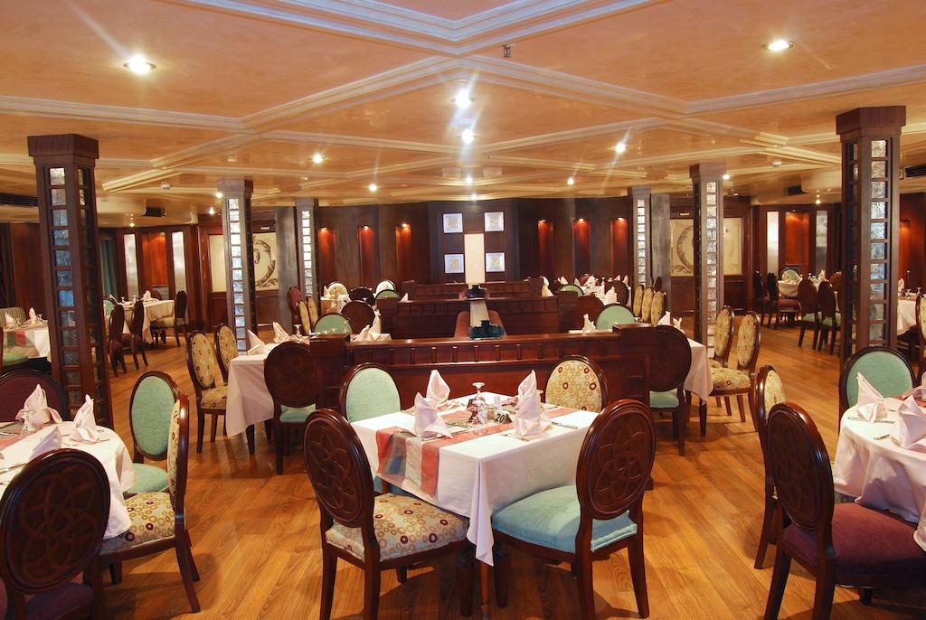 M/S Semramis II M/S Semramis II