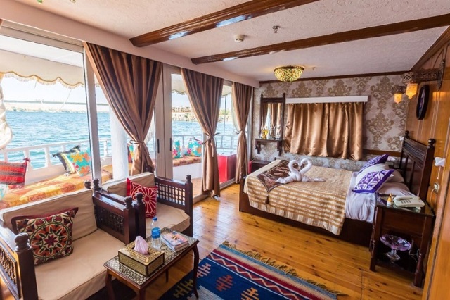 4 Day Amoura Dahabiya Nile Cruise Aswan to Esna 4 Day Amoura Dahabiya Nile Cruise Aswan to Esna