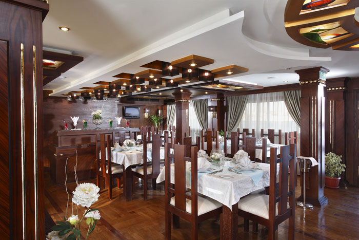5 Day Merit Dahabiya Nile River Cruise Luxor to Aswan 5 Day Merit Dahabiya Nile River Cruise Luxor to Aswan