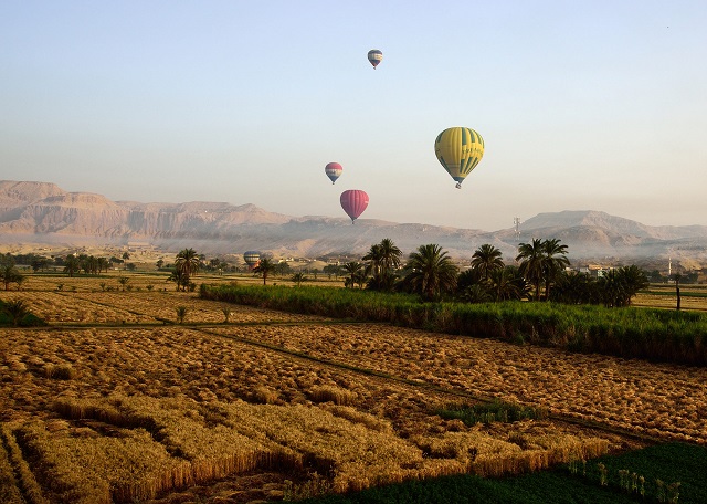 Hot Air Balloon ride Over Luxor Hot Air Balloon ride Over Luxor