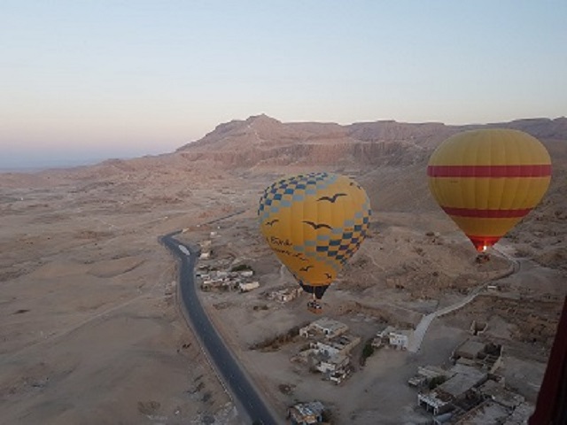 Hot Air Balloon ride Over Luxor Hot Air Balloon ride Over Luxor