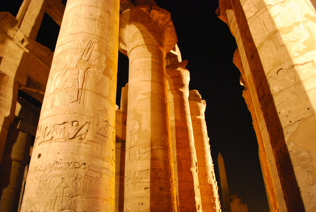 Espectáculo de luz y sonido en los templos de Karnak