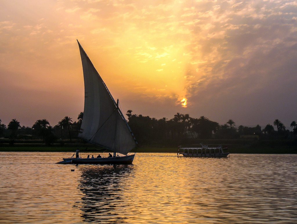 felucca tour nile